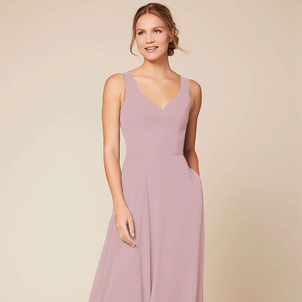 V-Neck Sleeveless Bridesmaid Dress in Dusty Rose